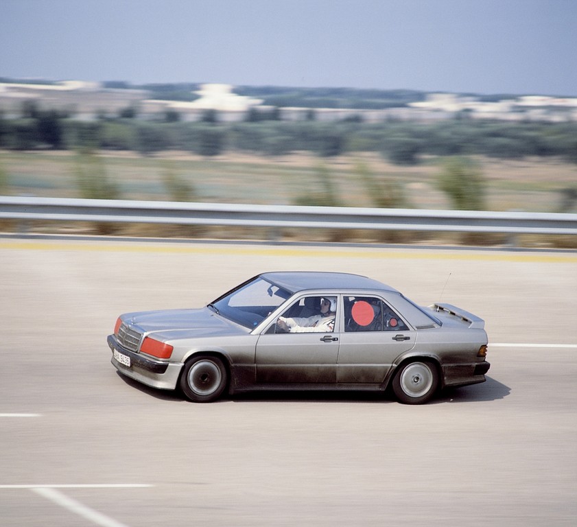 Vor 30 Jahren: Mercedes-Benz 190 E auf Rekordfahrt