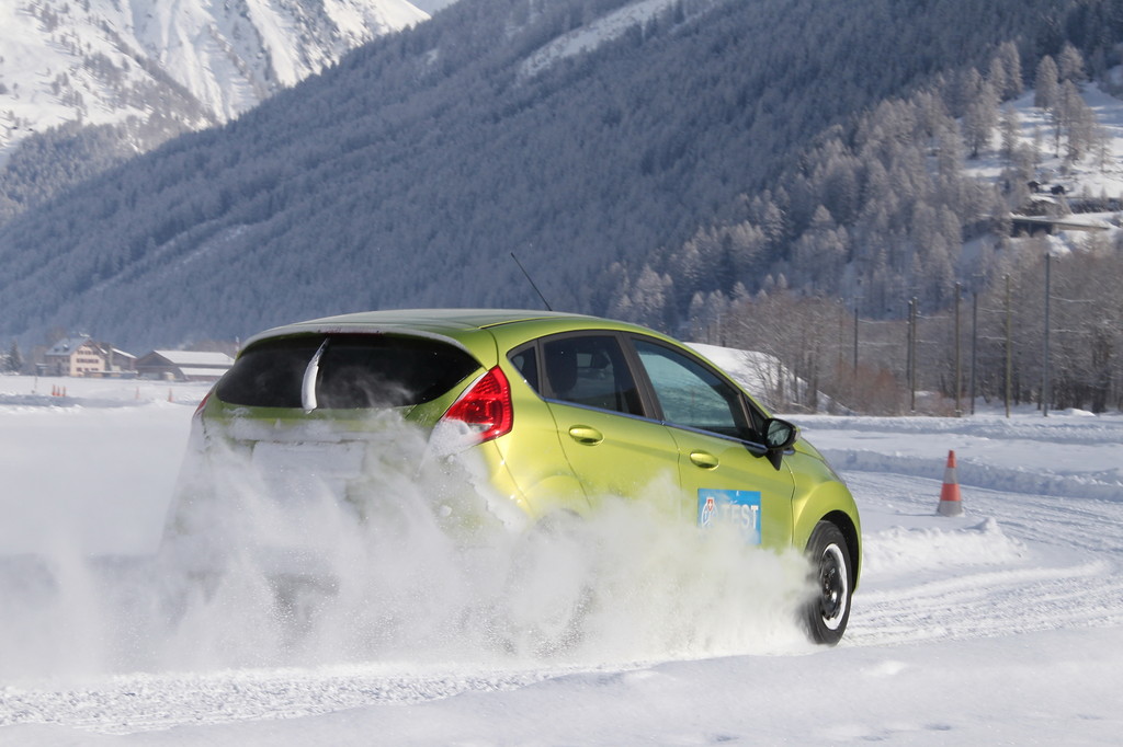 ADAC-Test: Vier Winterreifen fallen durch