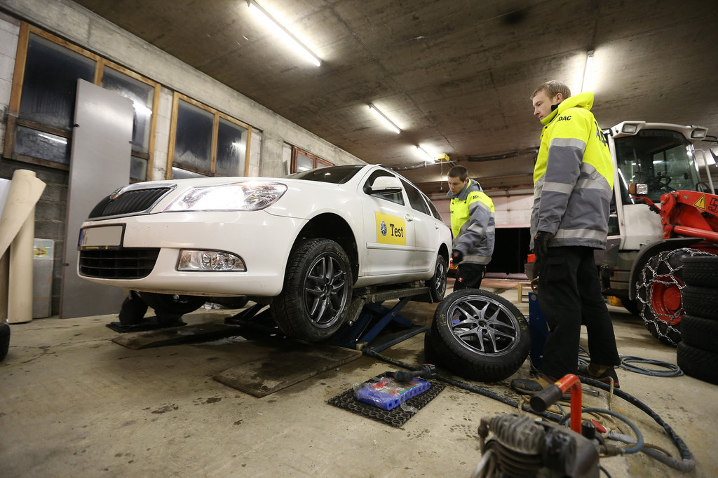 ADAC-Test: Vier Winterreifen fallen durch