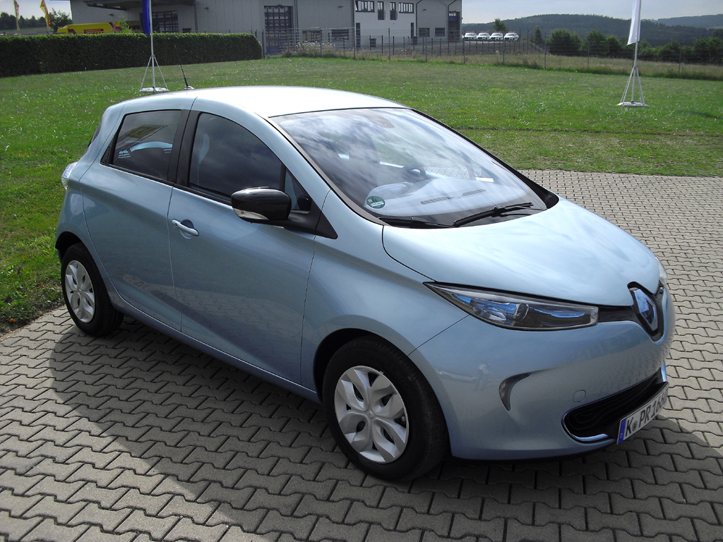 Aktuelle Avantgarde a la Renault: Elektro-Zoe. 