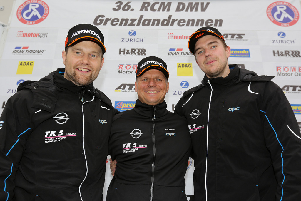 Astra-OPC-Cup: Merten gewinnt Regen-Rennen am Ring
