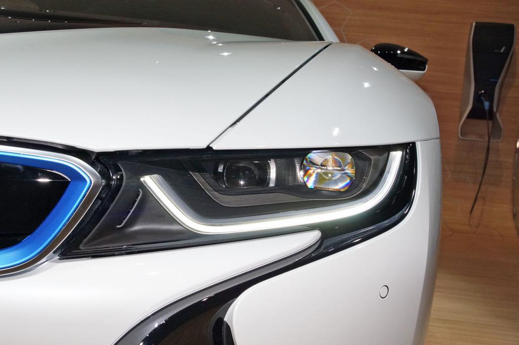 BMW i8