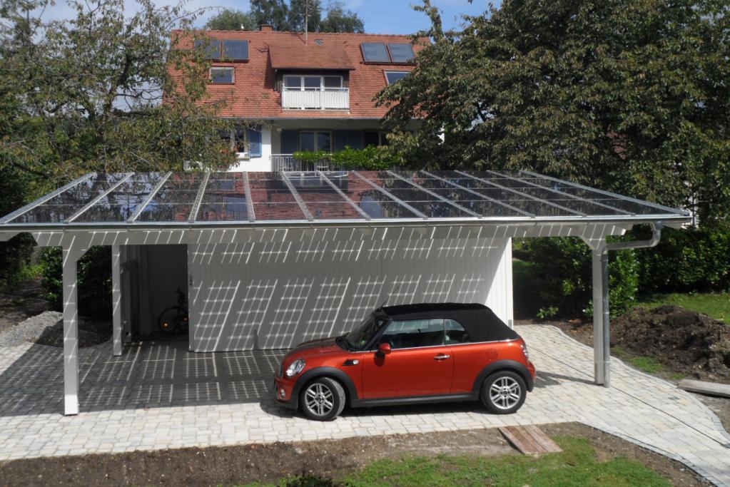 Carport liefert Strom für Auto und Haus