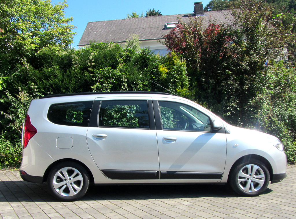 Dacia Lodgy: Und so sieht der Siebensitzer von der Seite aus.