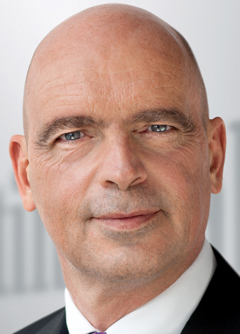 Degenhart bleibt Conti-Chef