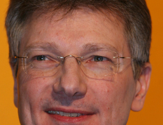 Degenhart bleibt Conti-Chef