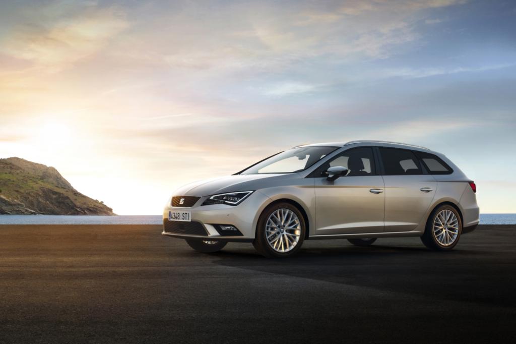 Der Leon ST setzt sich mit dynamischerem Design von seinem Technikspender Golf Variant ab