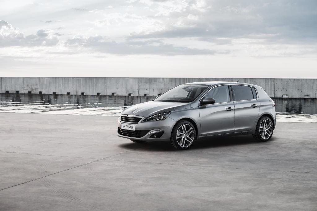 Die Rolle des großen Kombis füllt nächstes Jahr ein neuer 308 SW aus.
