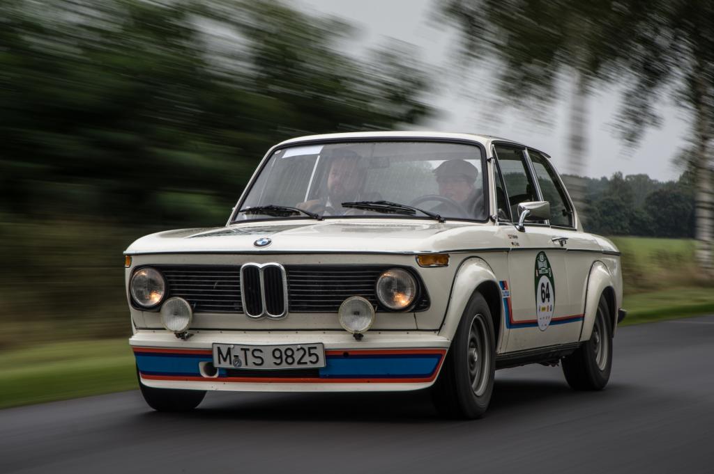 Ein Auto wie ein kleiner Paukenschlag - schließlich ist es damals im Jahr 1973 das erste Serienfahrzeug mit einem Abgasturbolader