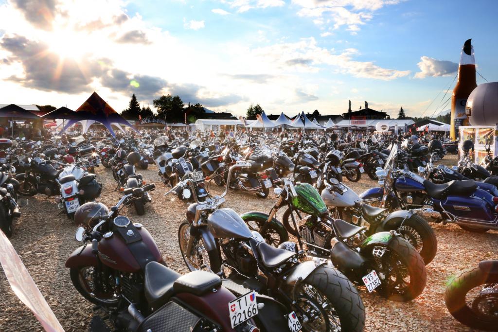 Europas größtes Motorrad-Treffen - Gar nicht still ruht der See