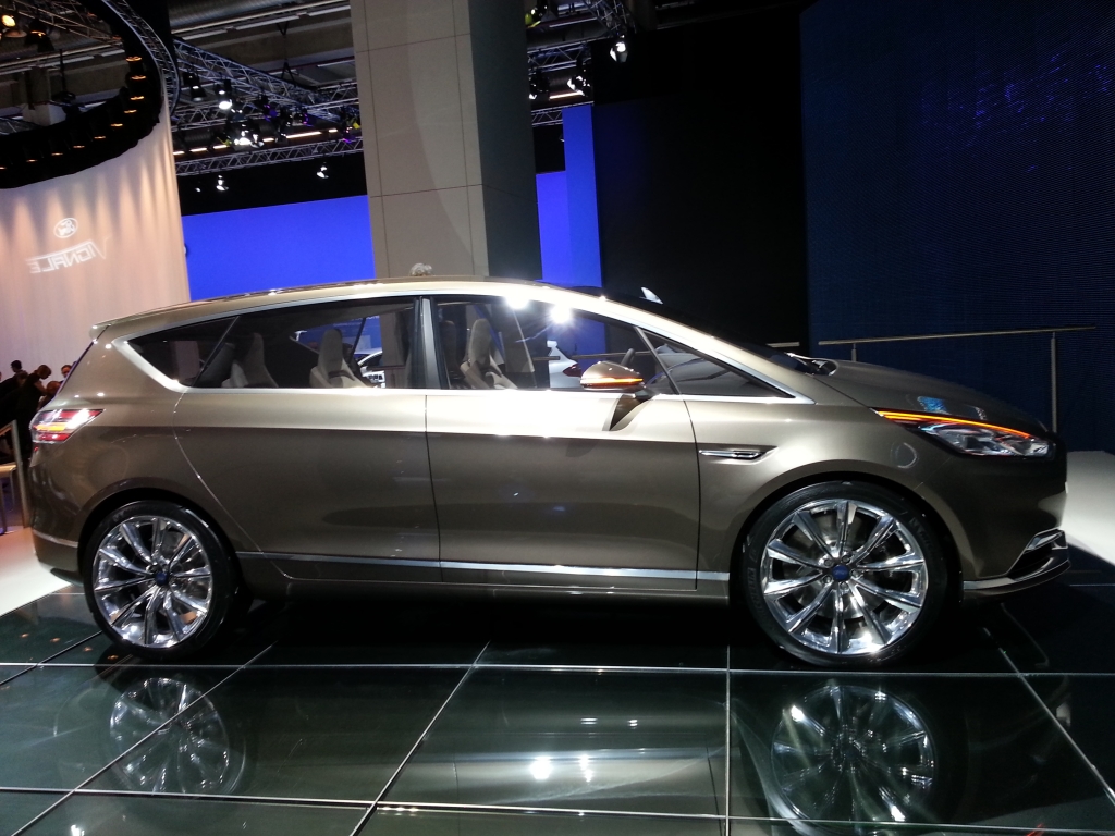 Ford S-Max Concept - Familien-Van fürs Sportler-Herz