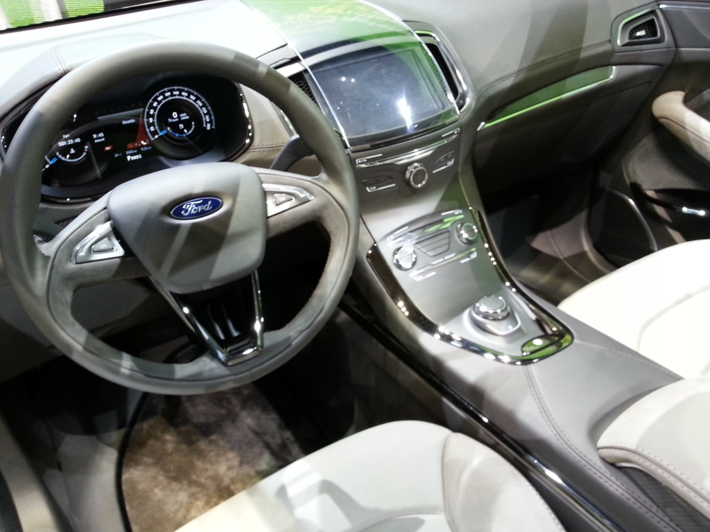 Ford S-Max Concept - Familien-Van fürs Sportler-Herz