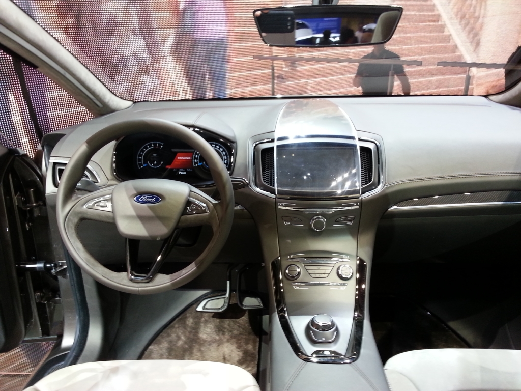 Ford S-Max Concept - Familien-Van fürs Sportler-Herz