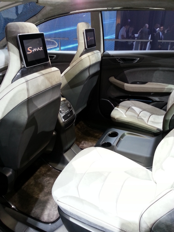 Ford S-Max Concept - Familien-Van fürs Sportler-Herz