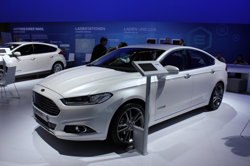 Ford startet mit Hybriden in Deutschland