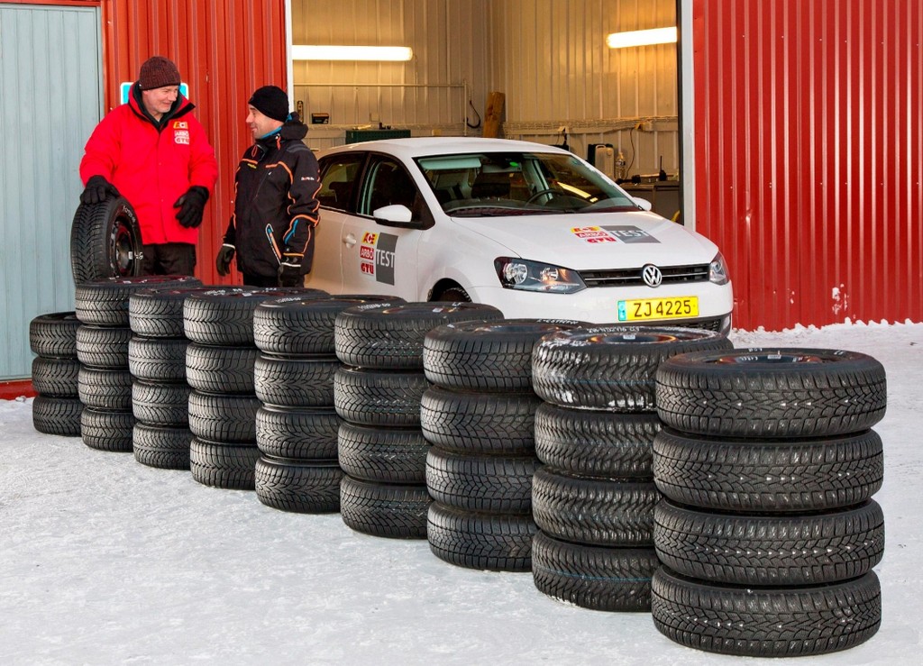 GTÜ testet Winterreifen: Continental und Dunlop machen das Rennen
