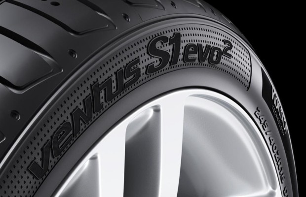 Hankook mit neuem SUV-Hochleistungs-Reifen