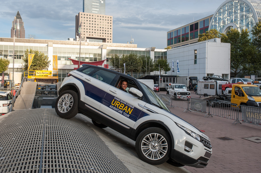IAA 2013: Allrad-Abenteuer vor den Messetoren