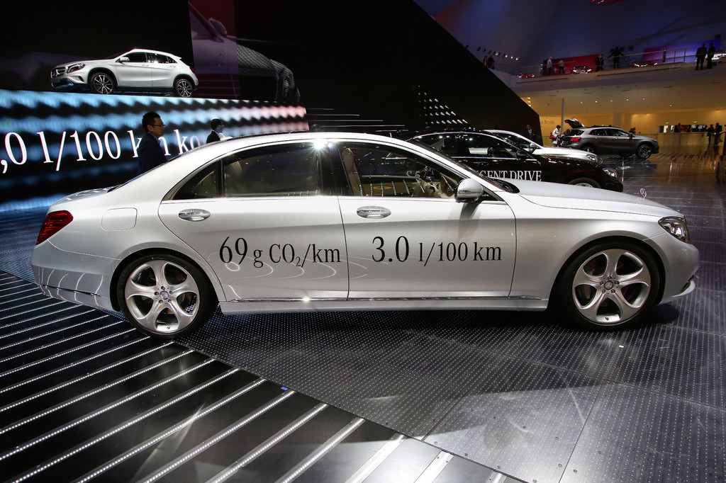 IAA 2013: Auch der S-Klasse reichen drei Liter