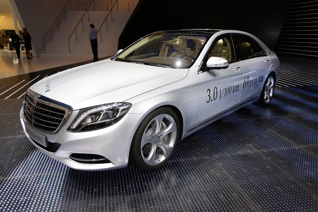 IAA 2013: Auch der S-Klasse reichen drei Liter