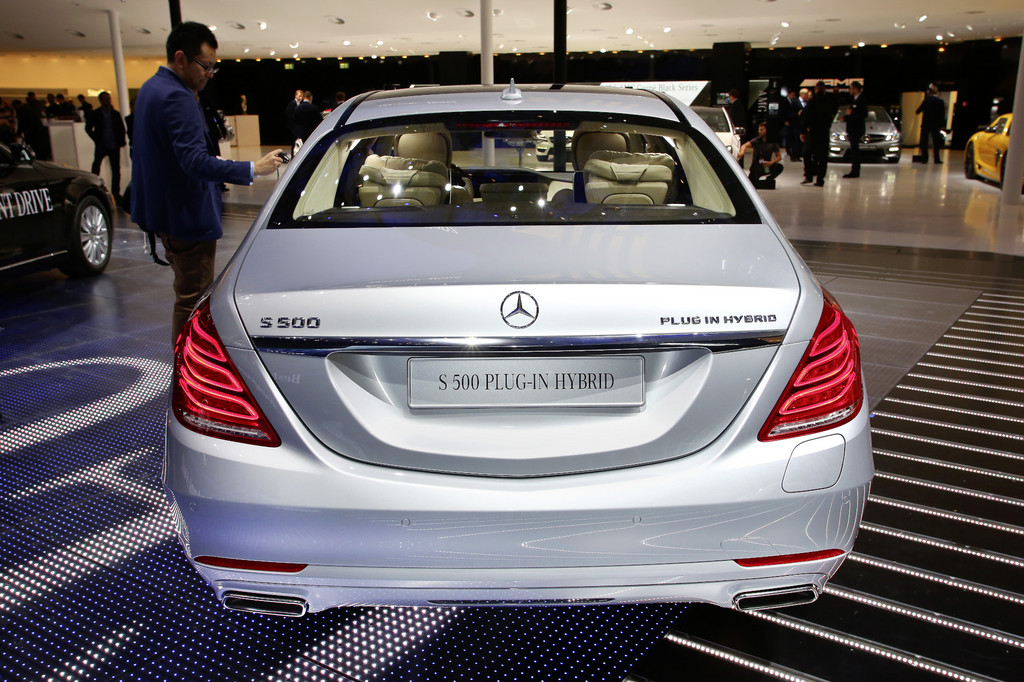 IAA 2013: Auch der S-Klasse reichen drei Liter