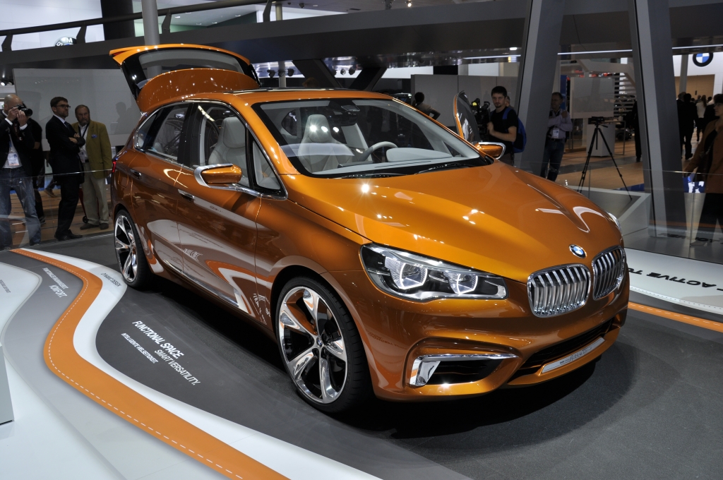 IAA 2013: BMW Active Tourer und VW Golf Sportsvan - So unterschiedlich können Vans ein
