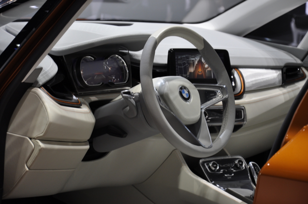 IAA 2013: BMW Active Tourer und VW Golf Sportsvan - So unterschiedlich können Vans ein