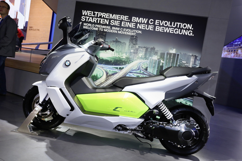 IAA 2013: BMW C Evolution rollt 2014 auf den Markt
