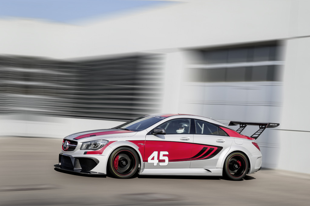 IAA 2013: CLA geht für Kundensport in die Breite