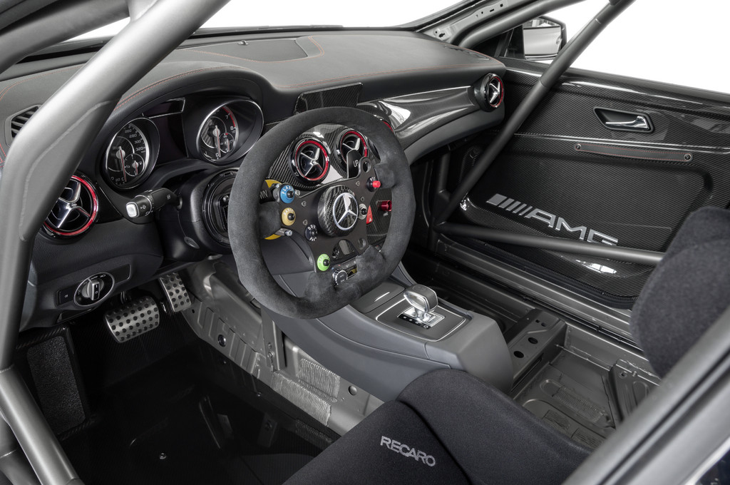IAA 2013: CLA geht für Kundensport in die Breite