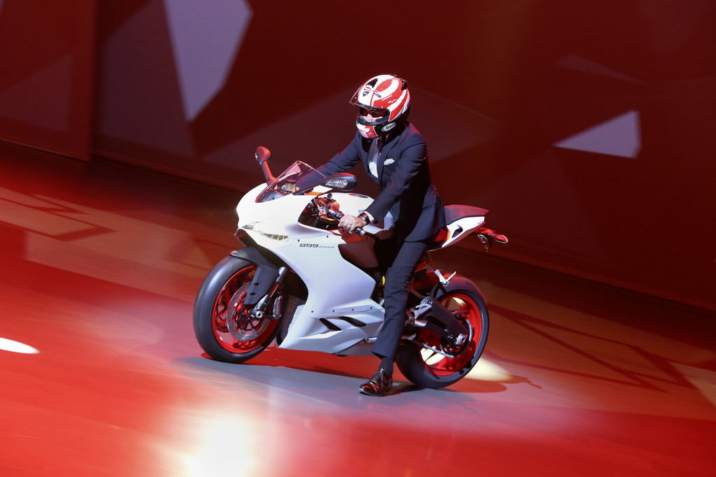 IAA 2013: Der VW-Konzern fährt schon am Vorabend auf