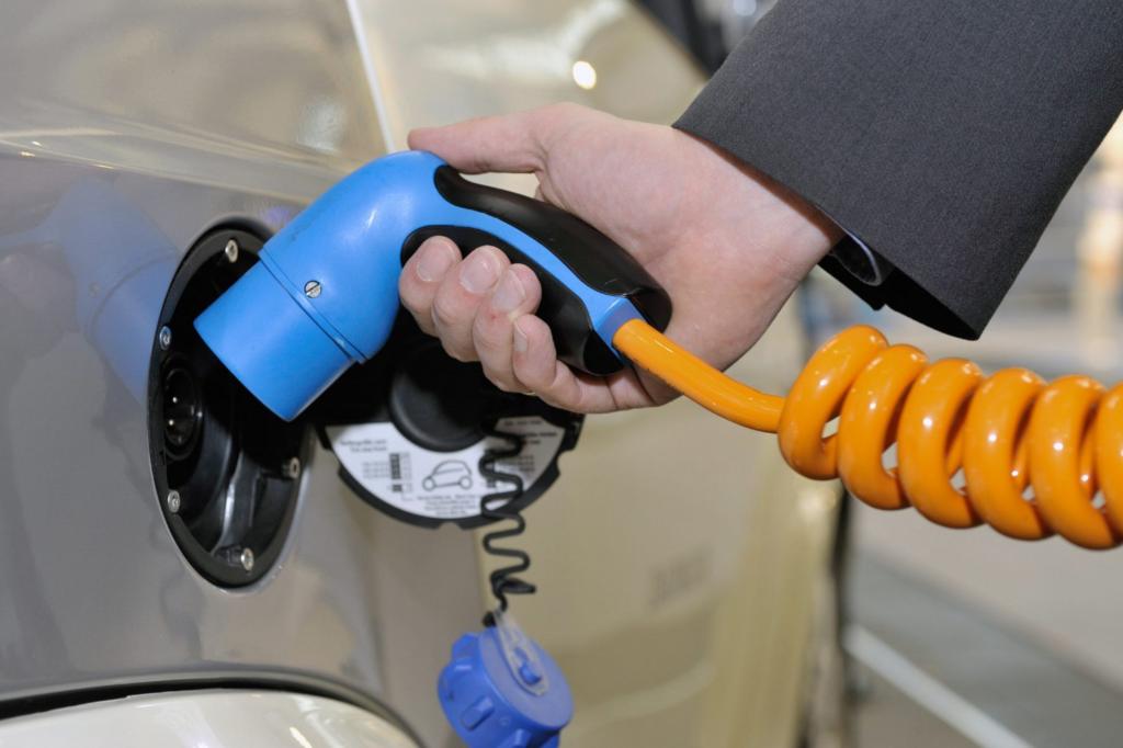 IAA 2013: Expertenbefragung - Zweifel am Erfolg der Elektromobilität