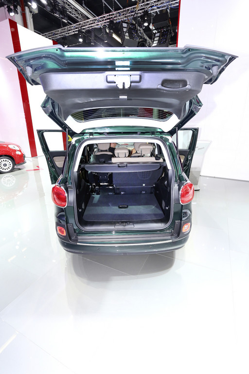 IAA 2013: Fiat 500L macht mit 21 Zentimetern Platz für sieben