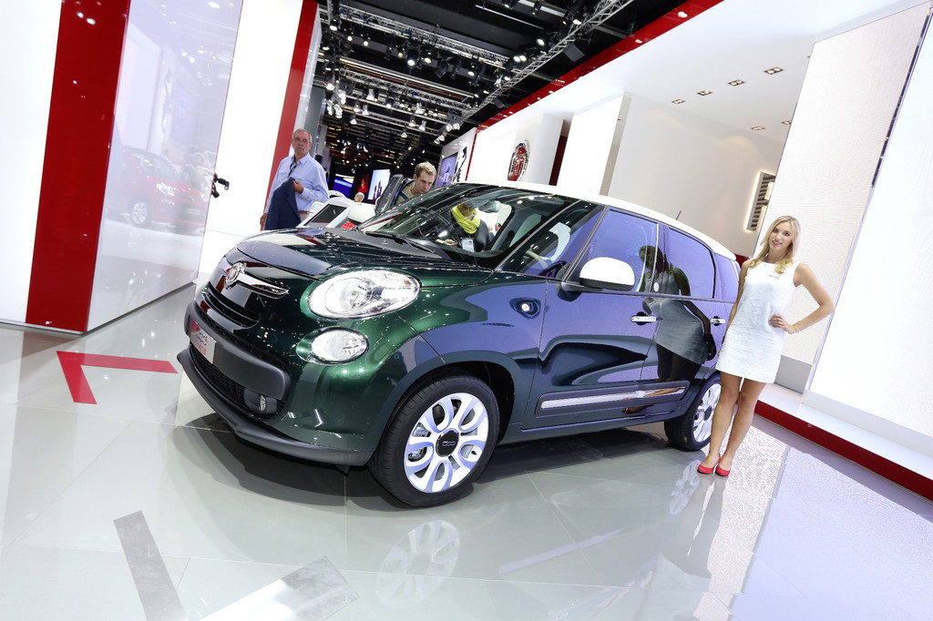 IAA 2013: Fiat 500L macht mit 21 Zentimetern Platz für sieben