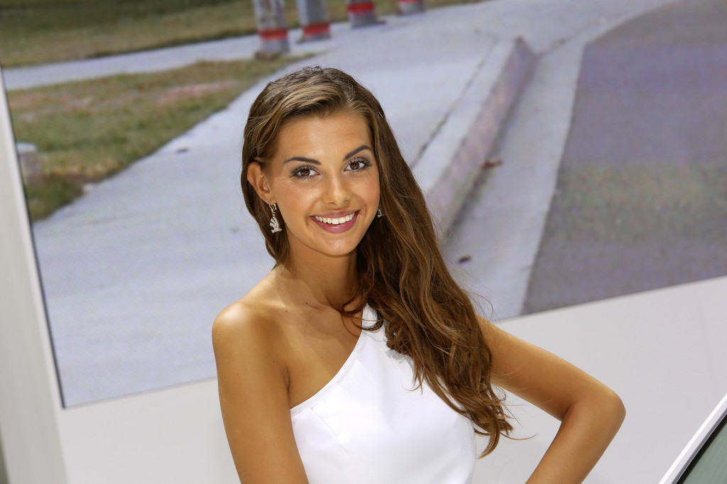 IAA 2013: Glänzender Lack und strahlendes Lächeln
