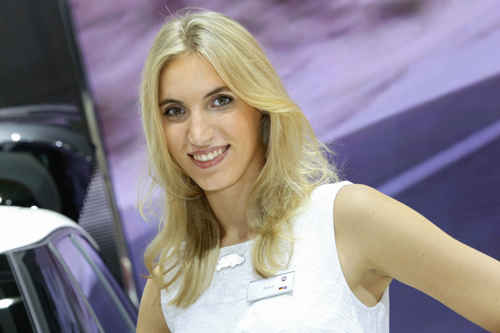 IAA 2013: Glänzender Lack und strahlendes Lächeln