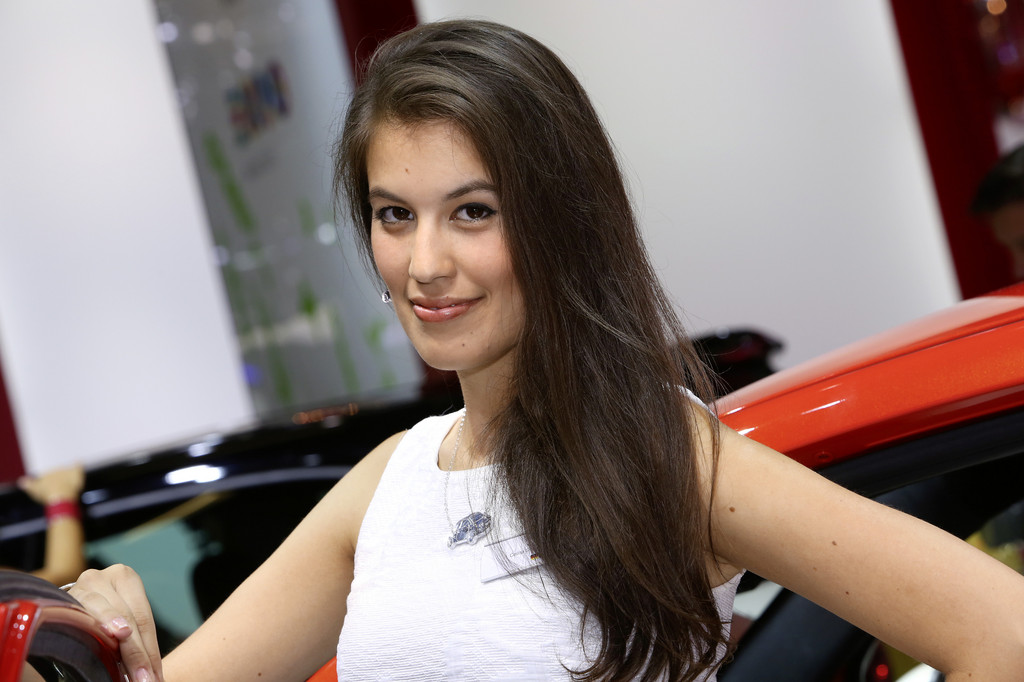 IAA 2013: Glänzender Lack und strahlendes Lächeln