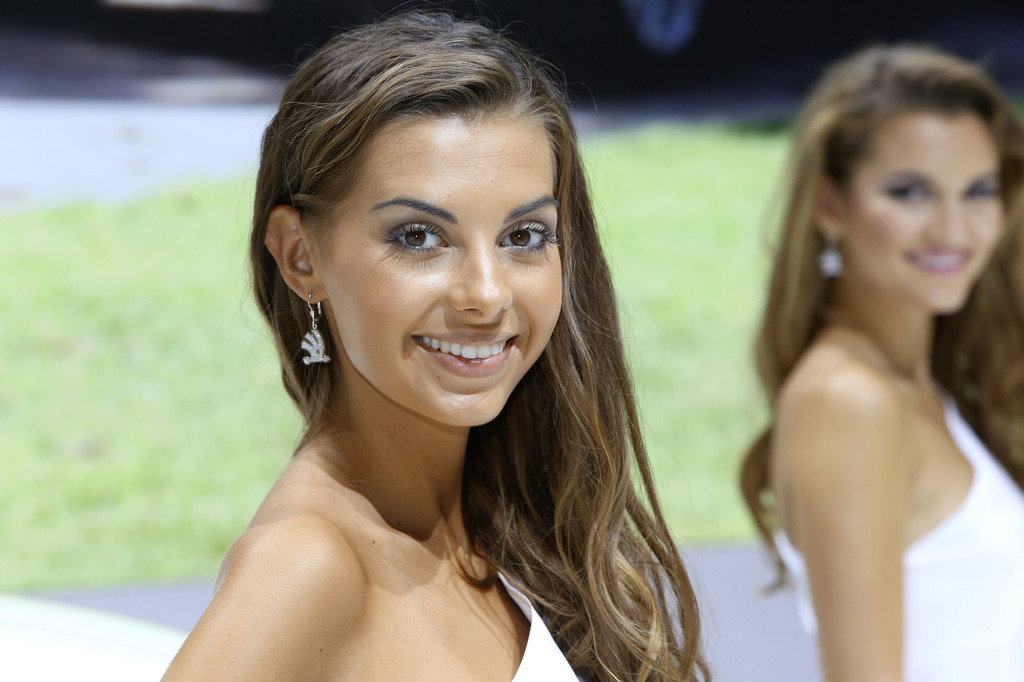 IAA 2013: Glänzender Lack und strahlendes Lächeln