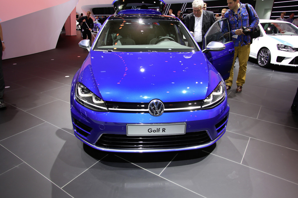 IAA 2013: Golf R macht Null-Acht-Fünfzehn auf der Nordschleife