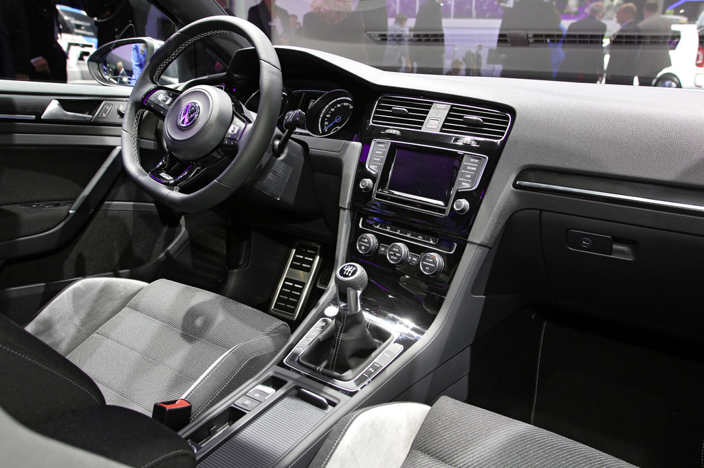 IAA 2013: Golf R macht Null-Acht-Fünfzehn auf der Nordschleife