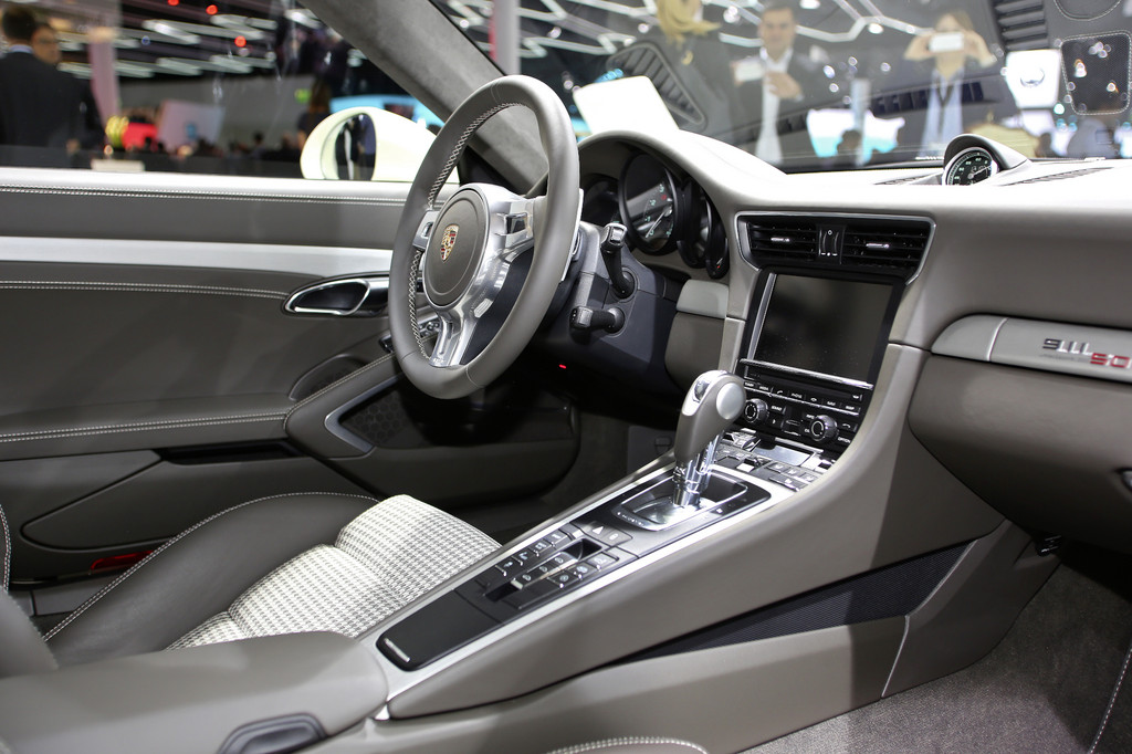 IAA 2013: Happy Birthday, Neun-Elfer