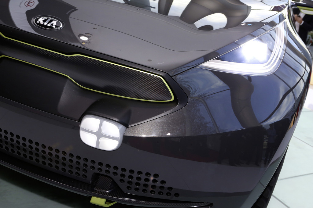 IAA 2013: Kia fährt mit dem Niro in die Zukunft