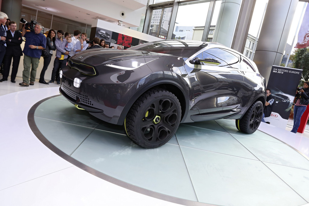 IAA 2013: Kia fährt mit dem Niro in die Zukunft