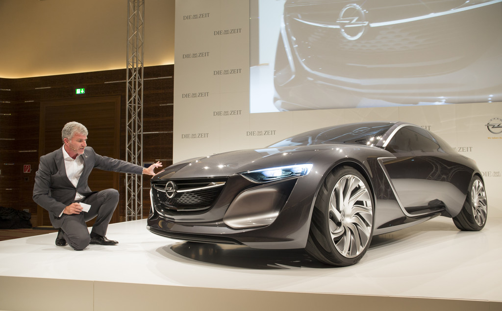 IAA 2013: Kommunikationszentrale im Monza-Kleid