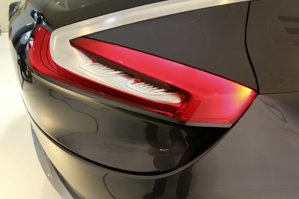 IAA 2013: Kommunikationszentrale im Monza-Kleid