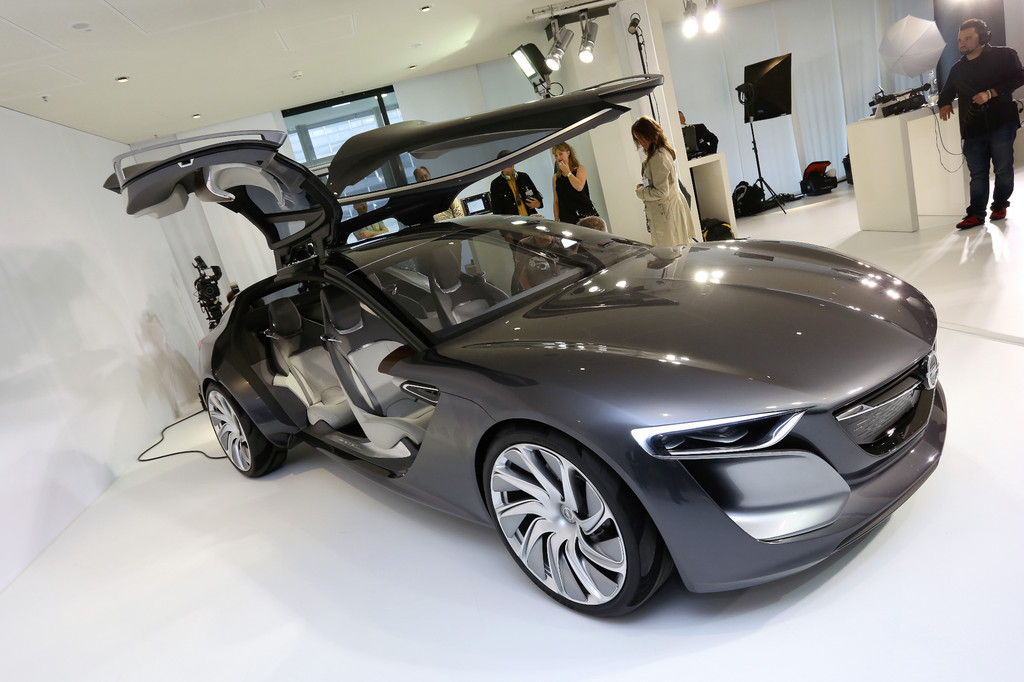 IAA 2013: Kommunikationszentrale im Monza-Kleid