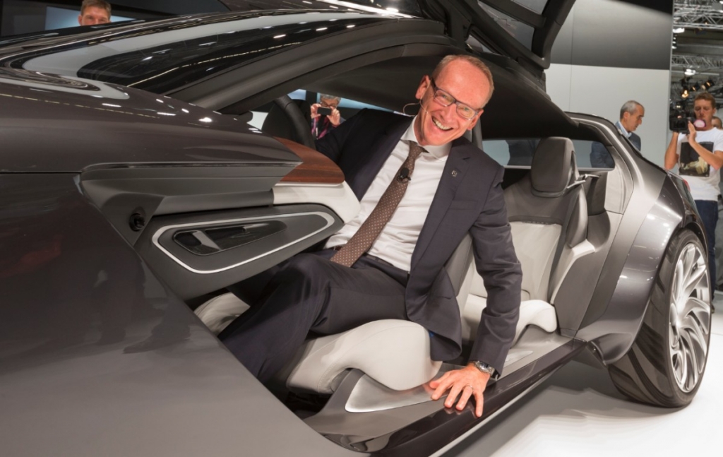 IAA 2013: Kommunikationszentrale im Monza-Kleid