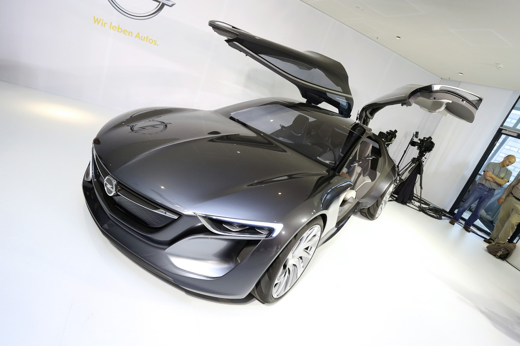 IAA 2013: Kommunikationszentrale im Monza-Kleid