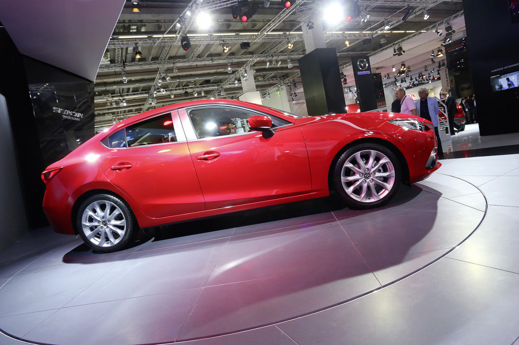 IAA 2013: Mazdas Antwort auf den Golf