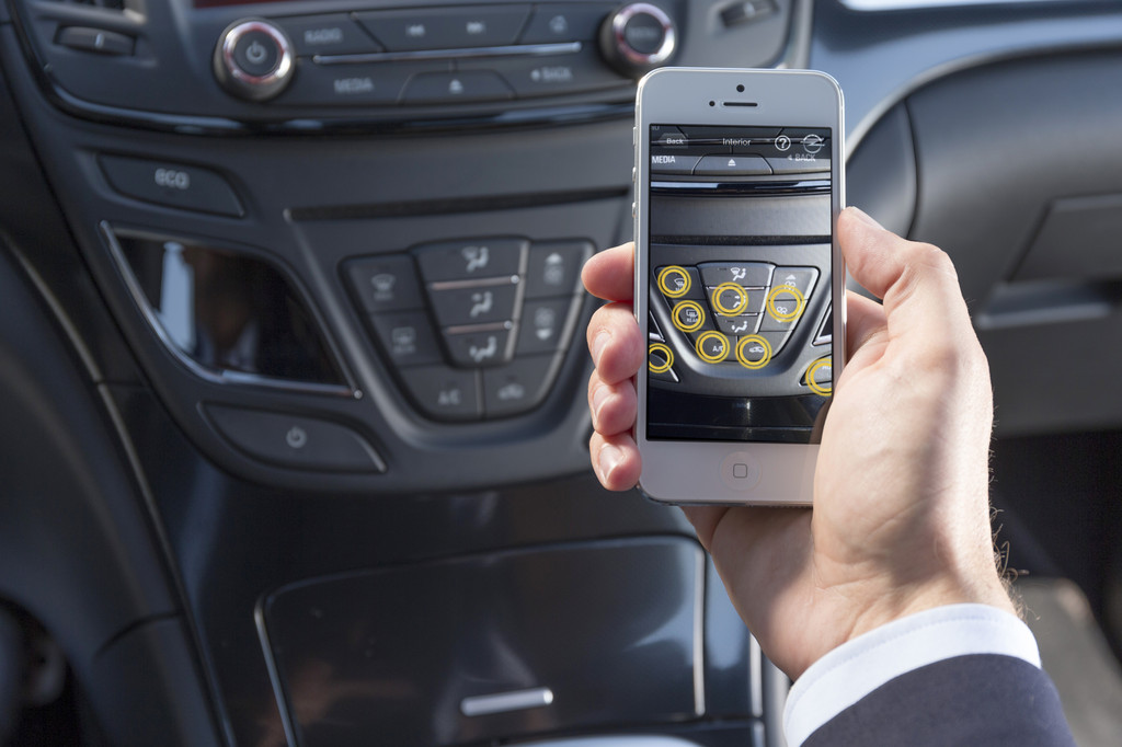 IAA 2013: Opel bietet Bedienungsanleitung via Smartphone